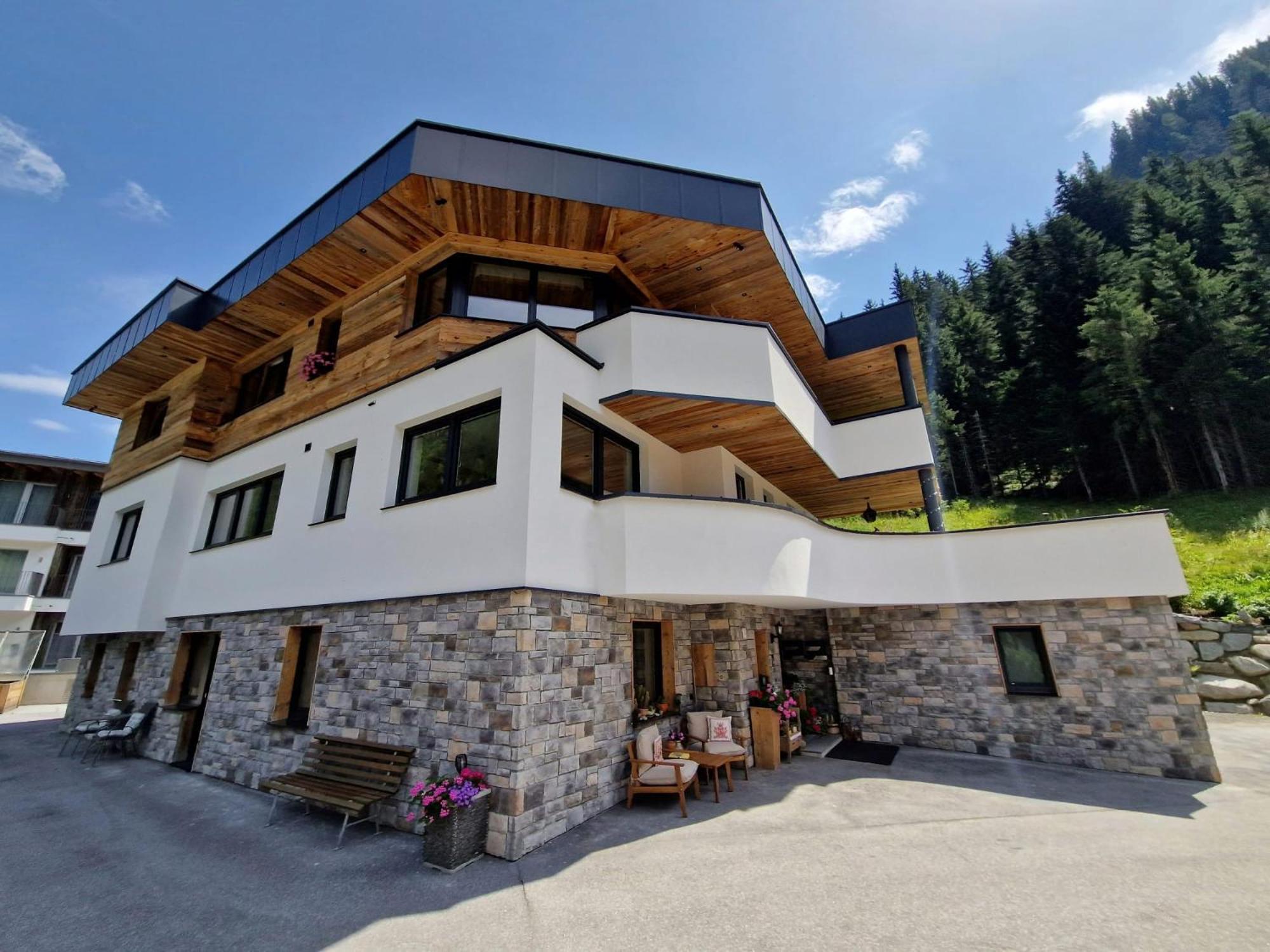 Apartment Chasa Patria *